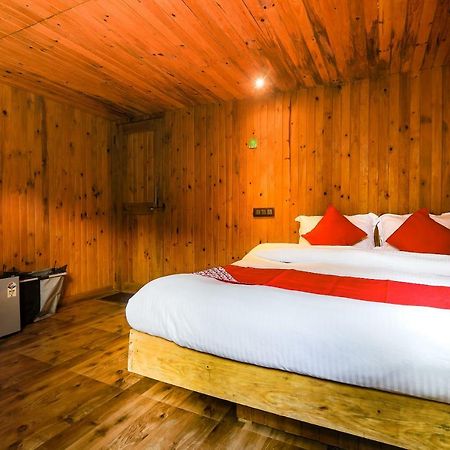 Oyo 36006 Eastern Retreat Hotel Nunmati Bagian luar foto