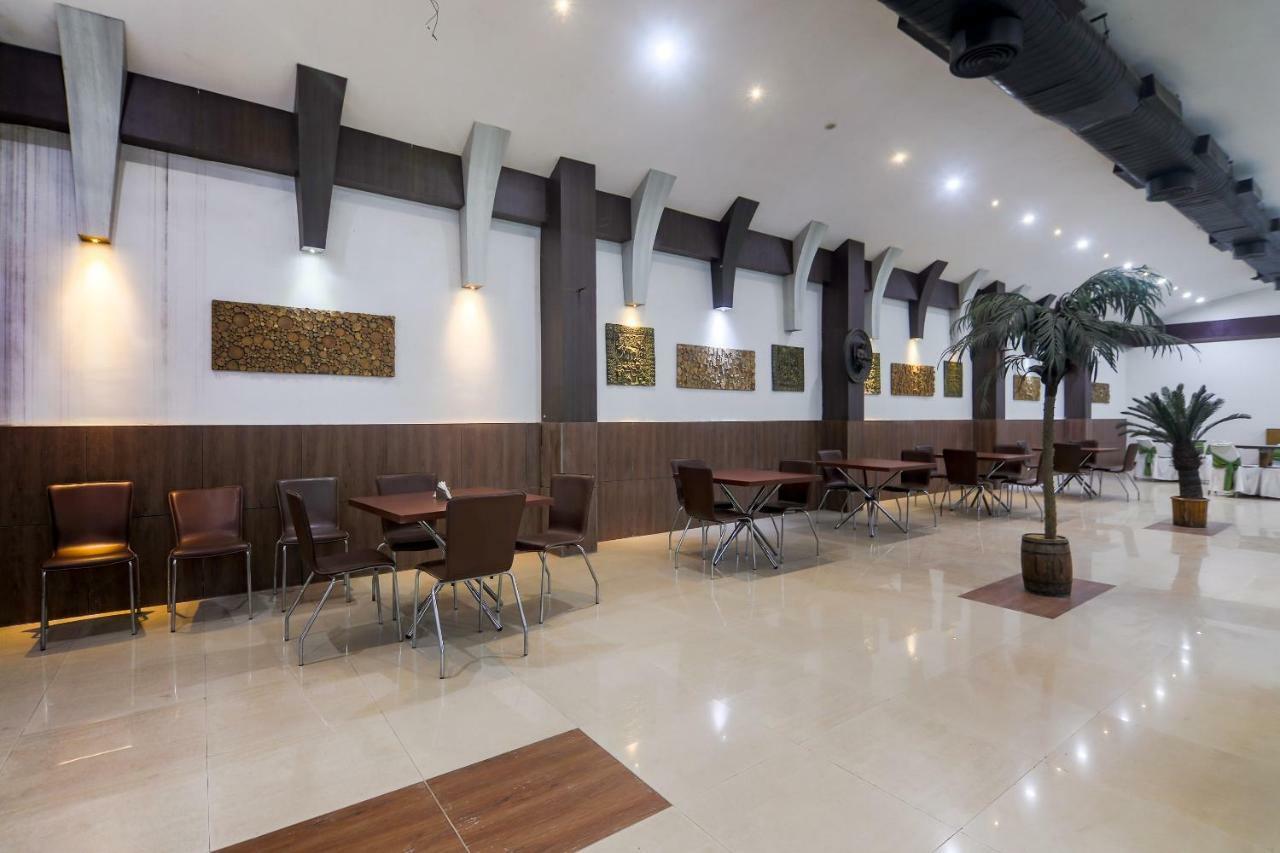 Oyo 36006 Eastern Retreat Hotel Nunmati Bagian luar foto